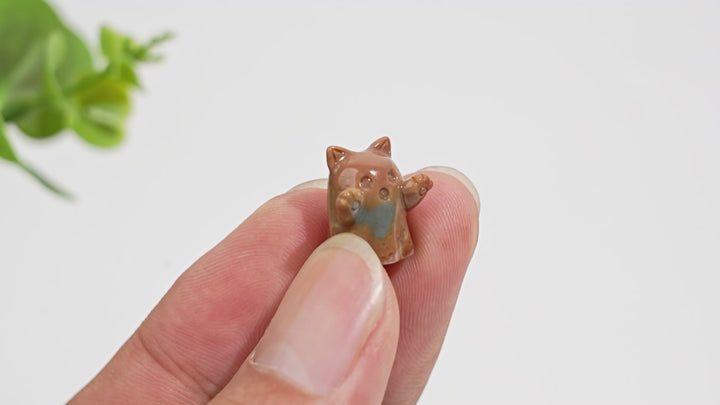 Natural Crystal Carving Alashan Agate Ghost Cat