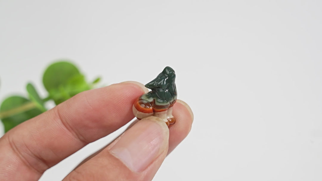 Natural Crystal Alashan Agate Wolf Carving