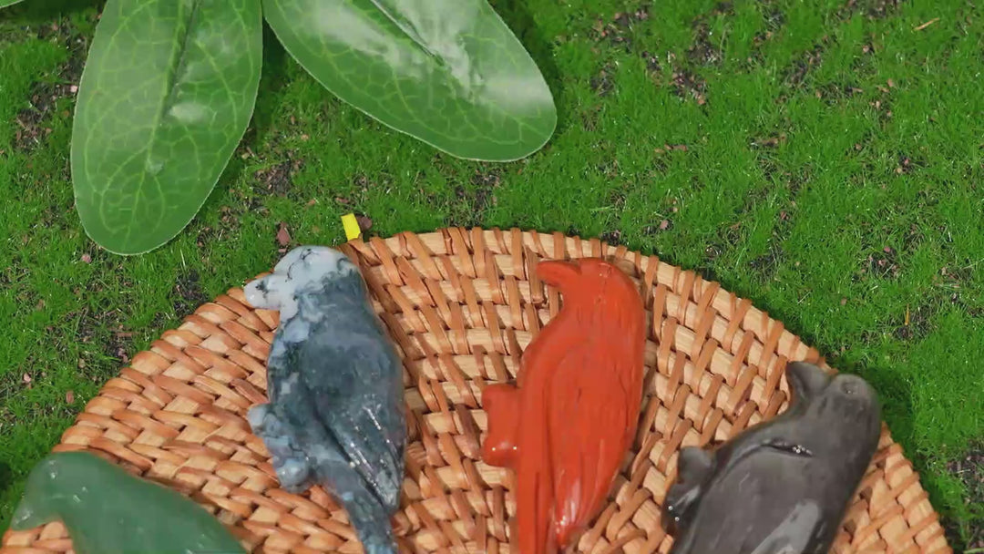 Natural Crystal Carving Hummingbird