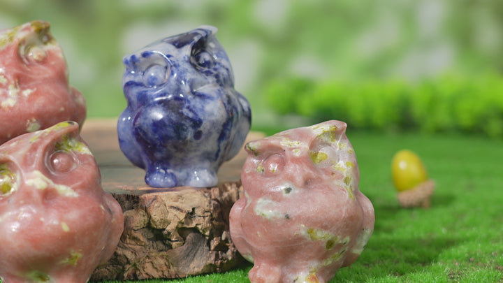 Natural Crystal Carving Owl