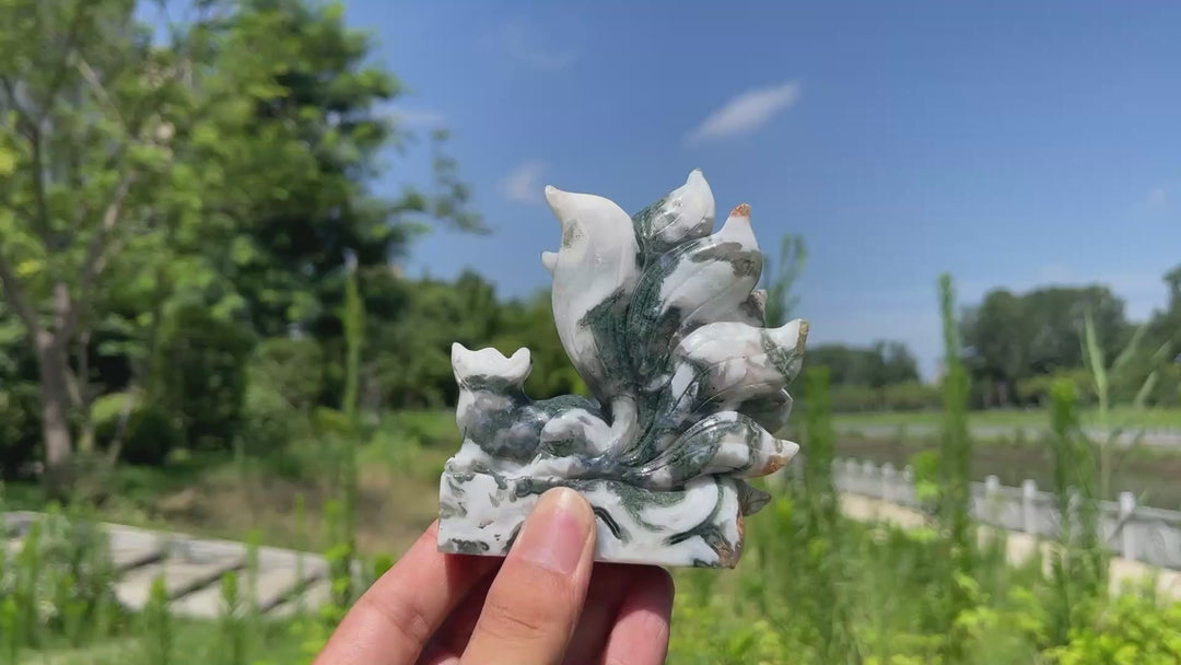 Unique,Natural Crystal Moss Agate Nine-Tailed Fox Carving
