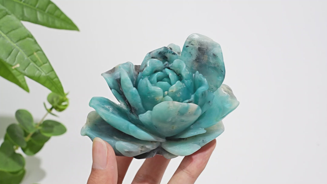 Unique,Natural Crystal Blue Quartzite Peony Carving