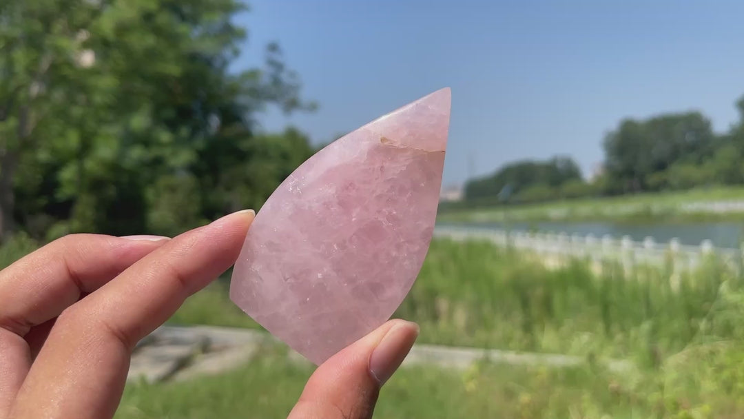 Natural Crystal Exquisite Rose Quartz Teardrop